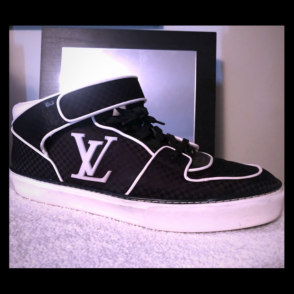 Authentic Louis Vuitton Black & White Sneakers